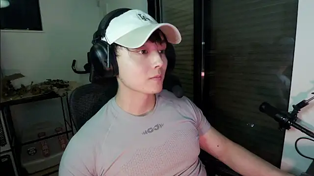 Tkcqcc online show from April 28, 2026, 3:39 pm