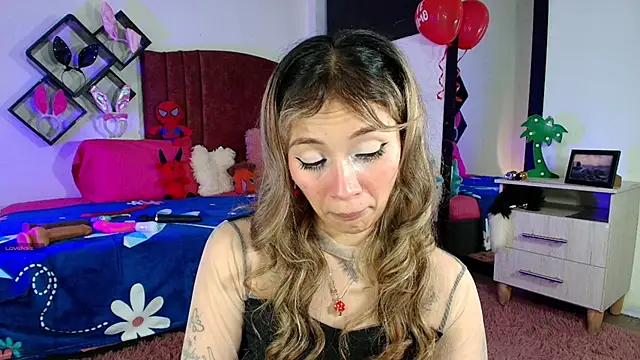 alisson zafiro  online show from February 20, 2025, 6:17 am