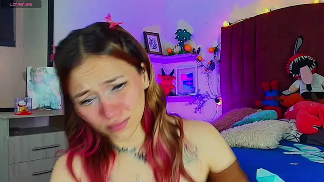 alisson zafiro  online show from November 15, 2025, 3:15 am