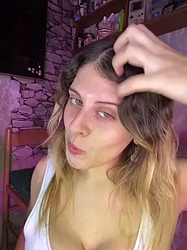 FlorBich online show from March 25, 2026, 3:23 am