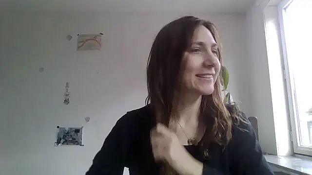 JasmineGlamour online show from November 24, 2025, 10:59 am