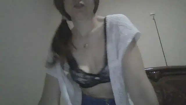 JasmineGlamour online show from January 7, 2026, 9:17 pm