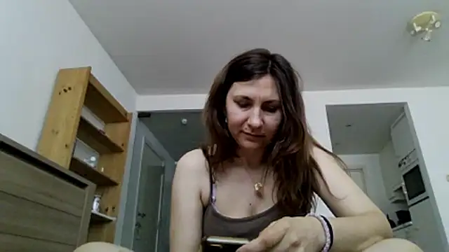 Snapshot of JasmineGlamour chatting on July 9, 2026, 2:54 pm JasmineGlamour online show from July 9, 2026, 2:54 pm