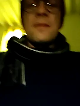 Snapshot of wedge75 chatting on October 3, 2025, 8:22 am wedge75 online show from October 3, 2025, 8:22 am