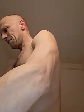 Snapshot of wedge75 chatting on February 11, 2026, 6:57 pm wedge75 online show from February 11, 2026, 6:57 pm