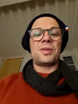 Snapshot of wedge75 chatting on March 1, 2026, 4:42 pm wedge75 online show from March 1, 2026, 4:42 pm