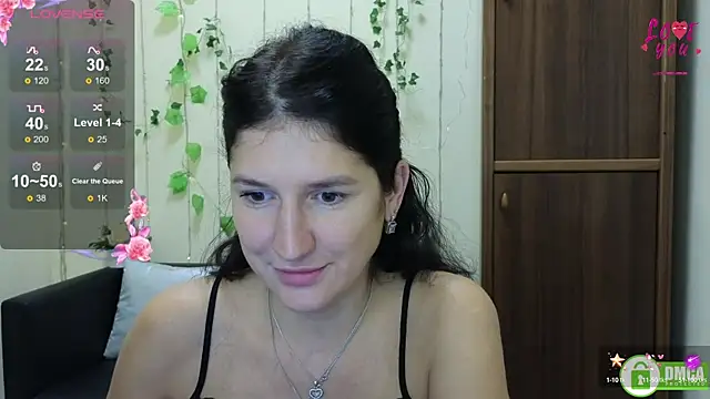 Alianna Solo Kisses online show from October 13, 2025, 11:32 am