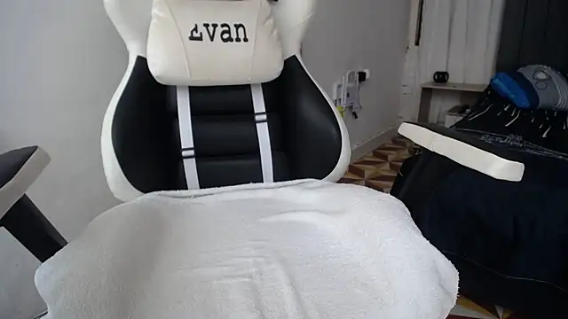 Valerioe online show from January 27, 2025, 3:18 pm