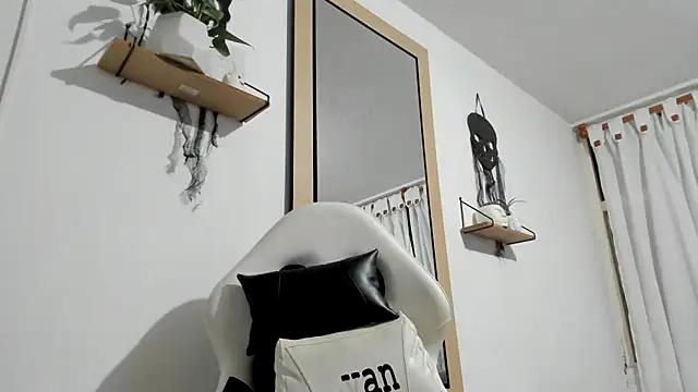 Valerioe online show from October 9, 2025, 8:23 am