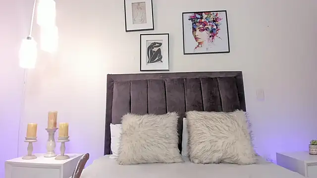 helen mooree online show from March 21, 2025, 4:40 pm