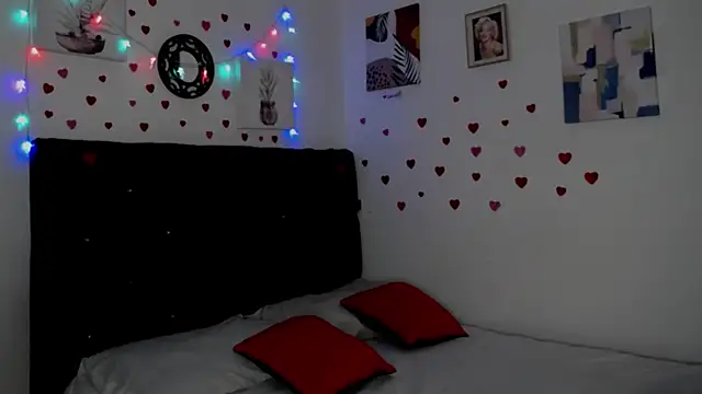 floweer  online show from February 22, 2025, 4:51 pm