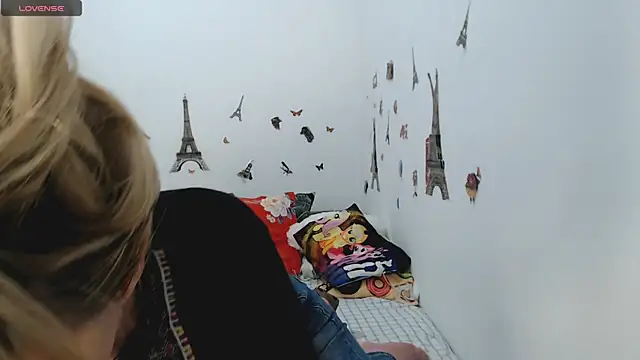 hotmilf4uxxx online show from October 17, 2025, 10:07 am