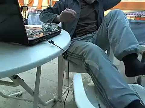 zormen355 online show from March 9, 2025, 3:27 pm