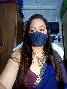 Snapshot of albelasummi702 chatting on December 31, 2024, 5:55 am albelasummi702 online show from December 31, 2024, 5:55 am