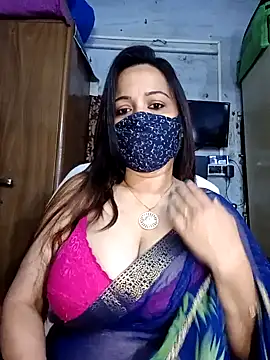 Snapshot of albelasummi702 chatting on February 1, 2025, 1:12 am albelasummi702 online show from February 1, 2025, 1:12 am