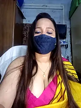 Snapshot of albelasummi702 chatting on February 7, 2025, 5:10 am albelasummi702 online show from February 7, 2025, 5:10 am