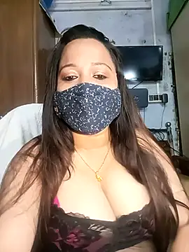 Snapshot of albelasummi702 chatting on February 14, 2025, 7:12 pm albelasummi702 online show from February 14, 2025, 7:12 pm