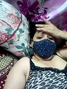 Snapshot of albelasummi702 chatting on February 24, 2025, 12:09 am albelasummi702 online show from February 24, 2025, 12:09 am