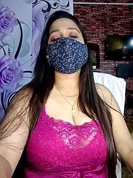 Snapshot of albelasummi702 chatting on February 27, 2025, 9:43 am albelasummi702 online show from February 27, 2025, 9:43 am