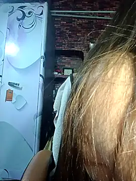 albelasummi702 online show from April 14, 2026, 12:16 am