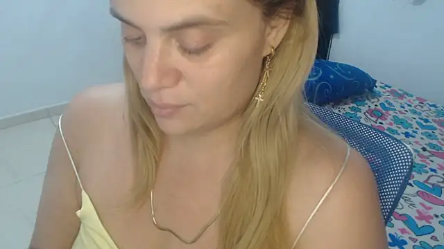 Elza Blonde online show from February 27, 2025, 10:42 pm