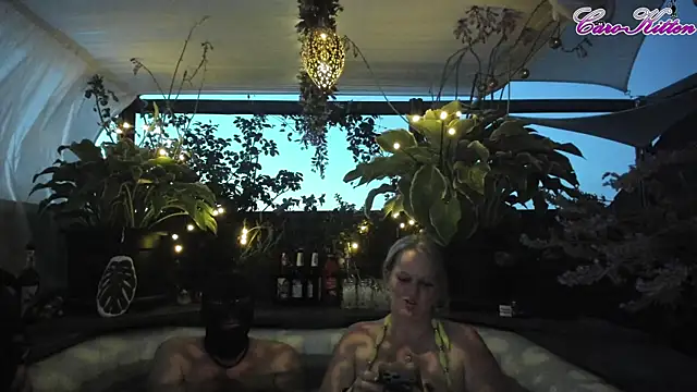 Snapshot of caro_kitten chatting on July 19, 2026, 8:23 pm caro kitten online show from July 19, 2026, 8:23 pm