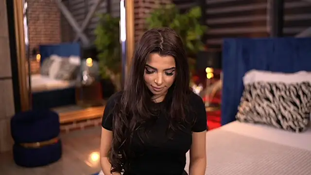 NicoleCellini online show from January 31, 2025, 6:25 pm