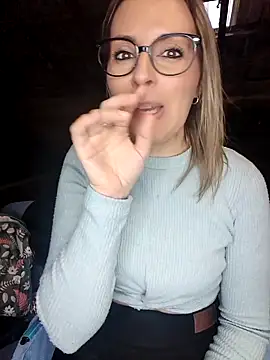 Jade Emeraud online show from February 11, 2026, 4:23 pm