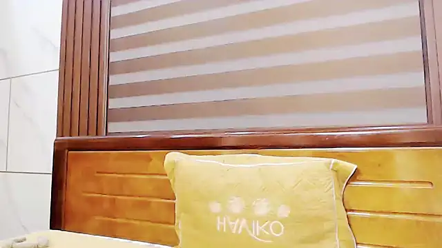 Snapshot of phuong-anh1709 chatting on December 2, 2024, 12:40 pm phuong-anh1709 online show from December 2, 2024, 12:40 pm