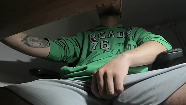 s sven03 online show from February 25, 2025, 4:24 am