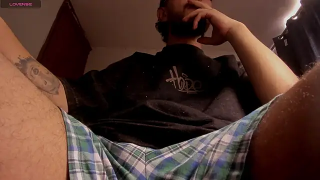 s sven03 online show from April 16, 2026, 6:41 pm