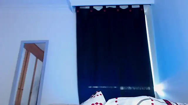 MiaStor online show from April 14, 2026, 9:10 pm