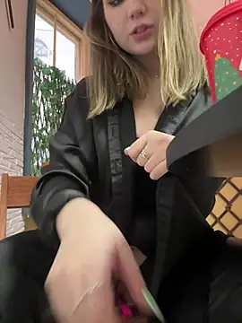 PumaShyXD online show from December 19, 2024, 10:56 am