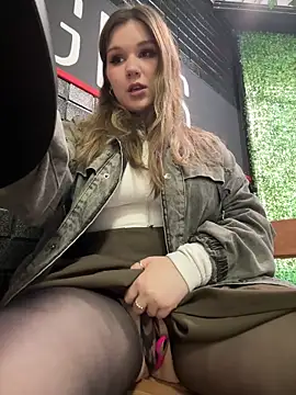 PumaShyXD online show from April 25, 2026, 12:52 pm