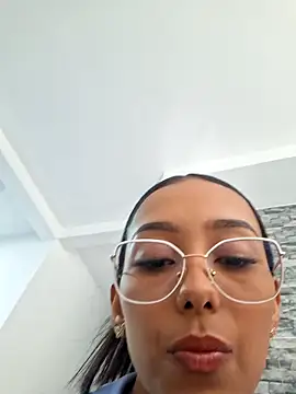 abby adams20 online show from November 27, 2025, 6:54 pm