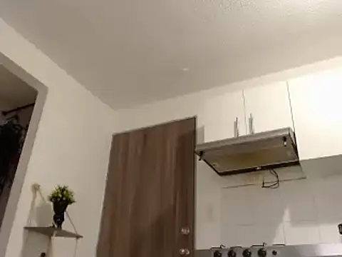 chanel 1041 online show from February 22, 2025, 10:52 pm