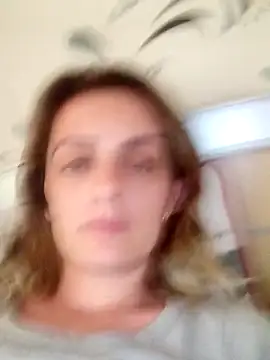 SophyGirl online show from February 12, 2025, 12:44 pm