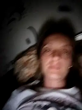 SophyGirl online show from November 9, 2025, 1:53 pm