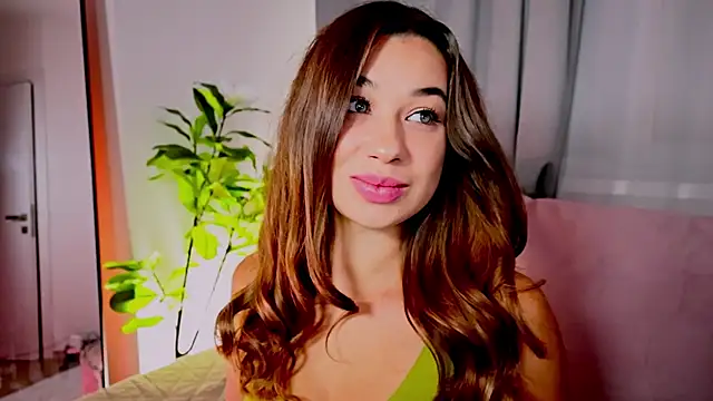 divetagrace online show from September 24, 2025, 8:56 pm