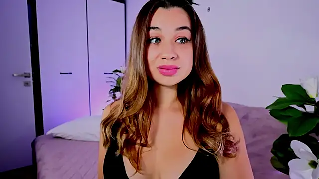 divetagrace online show from October 2, 2025, 5:53 pm