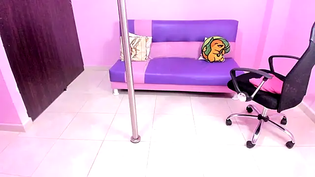 mature dirty squirt online show from September 12, 2025, 12:38 pm