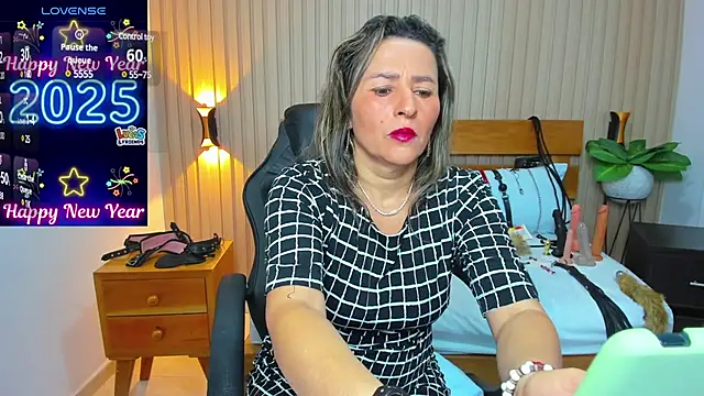 luciana ballesteros  online show from January 15, 2025, 12:47 pm