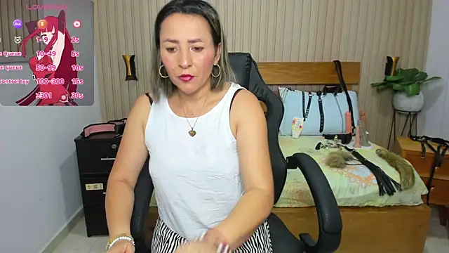 luciana ballesteros  online show from February 11, 2025, 12:37 pm