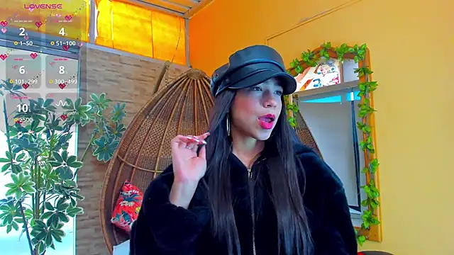 FaloonRoussel online show from February 28, 2025, 11:58 am