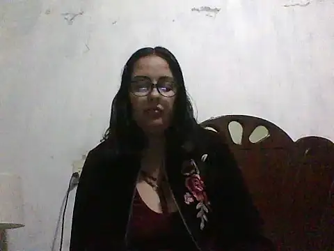 Samanthat33 online show from December 29, 2024, 1:02 am