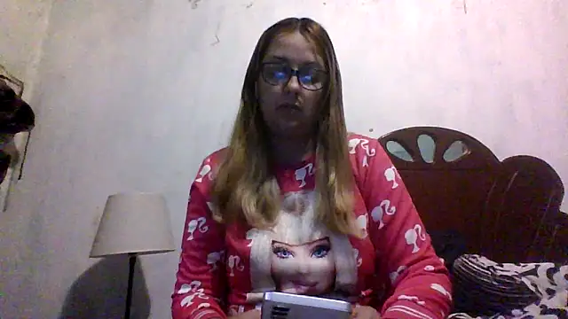 Samanthat33 online show from November 15, 2025, 10:04 pm