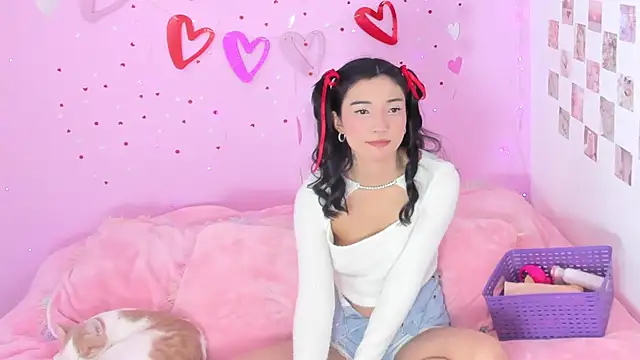 MIDORI BACK 01 online show from February 14, 2025, 9:32 pm