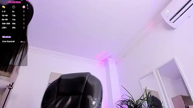 Aleejaa   online show from January 20, 2025, 2:25 pm