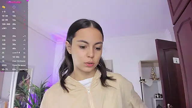 Aleejaa   online show from February 13, 2025, 11:28 am