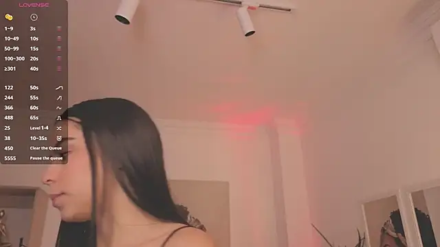 Aleejaa   online show from September 25, 2025, 11:47 am